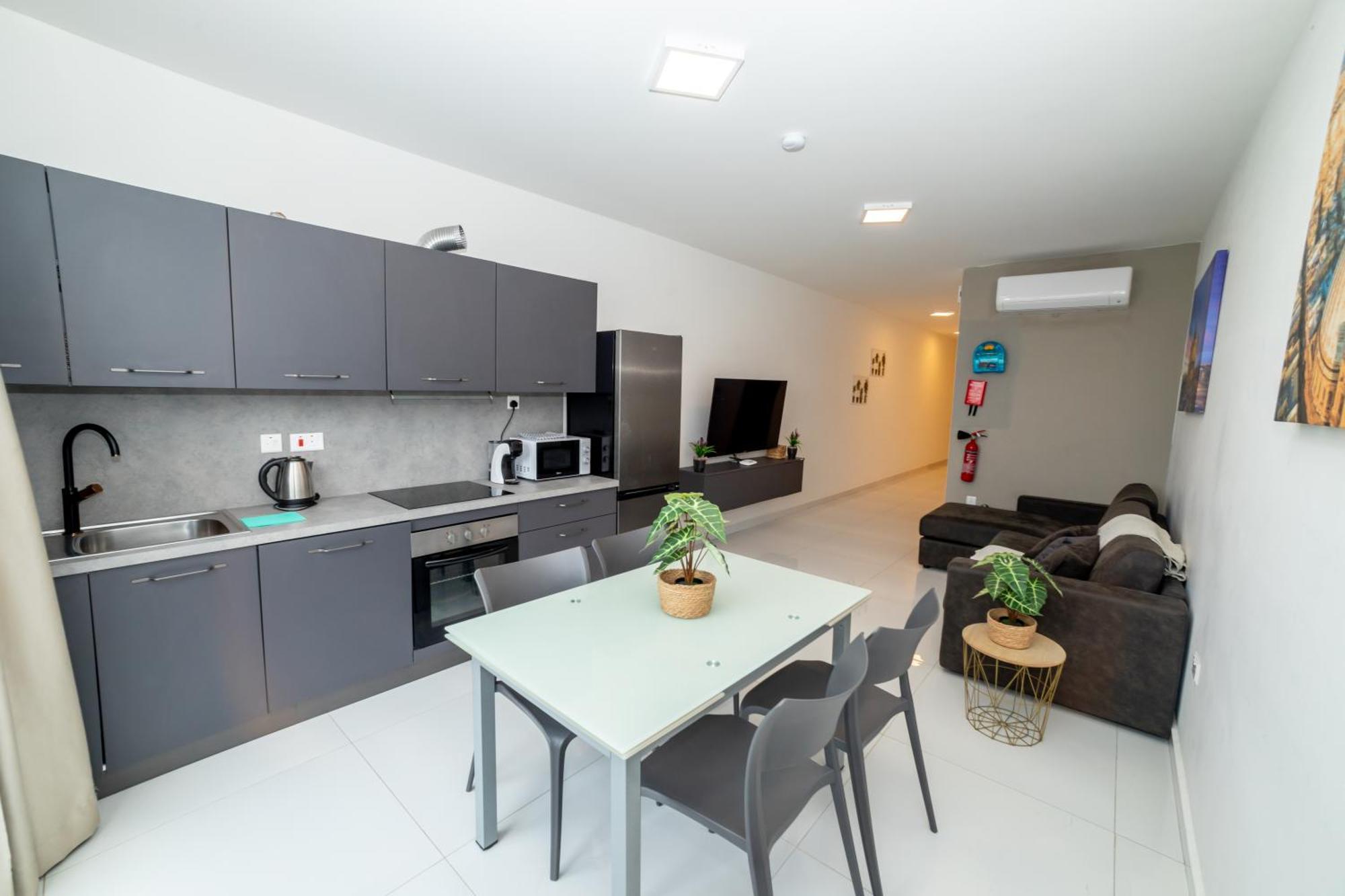 New And Modern Home In Bugibba, Great Location St Paul's Bay Exterior foto